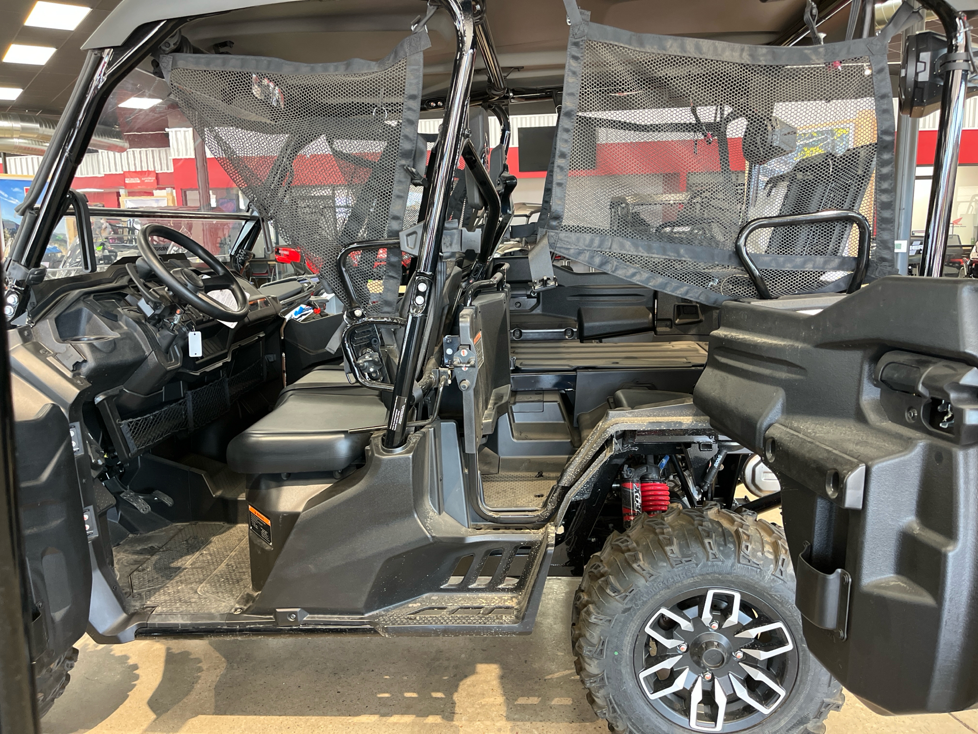 2025 Honda Pioneer 1000-5 Trail Special Edition in Wichita, Kansas - Photo 3