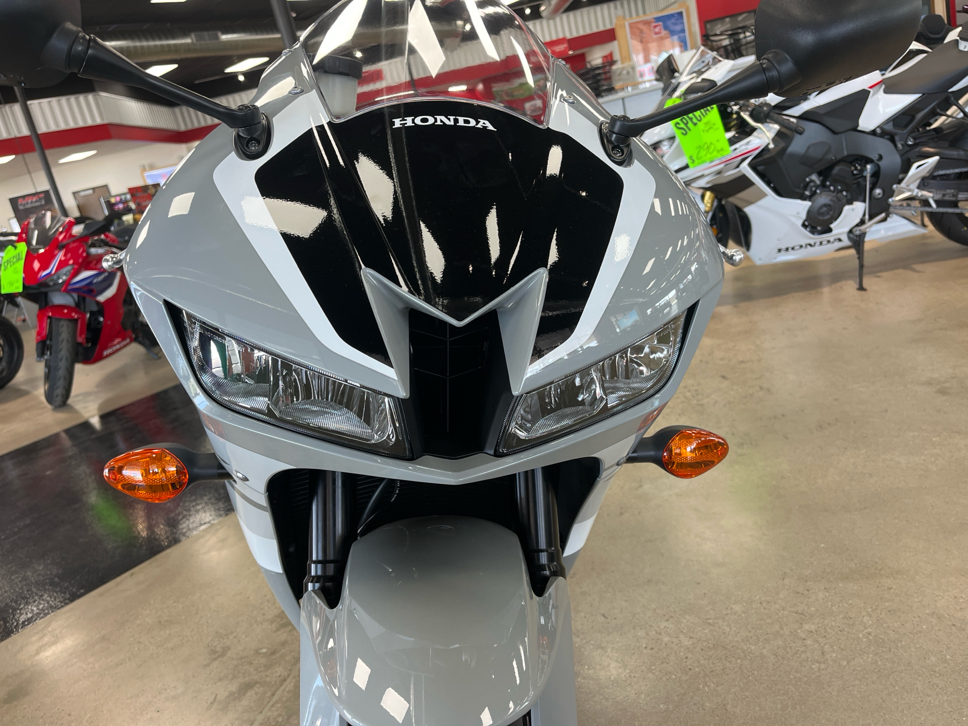 2026 Honda CBR600RR ABS in Wichita, Kansas - Photo 2