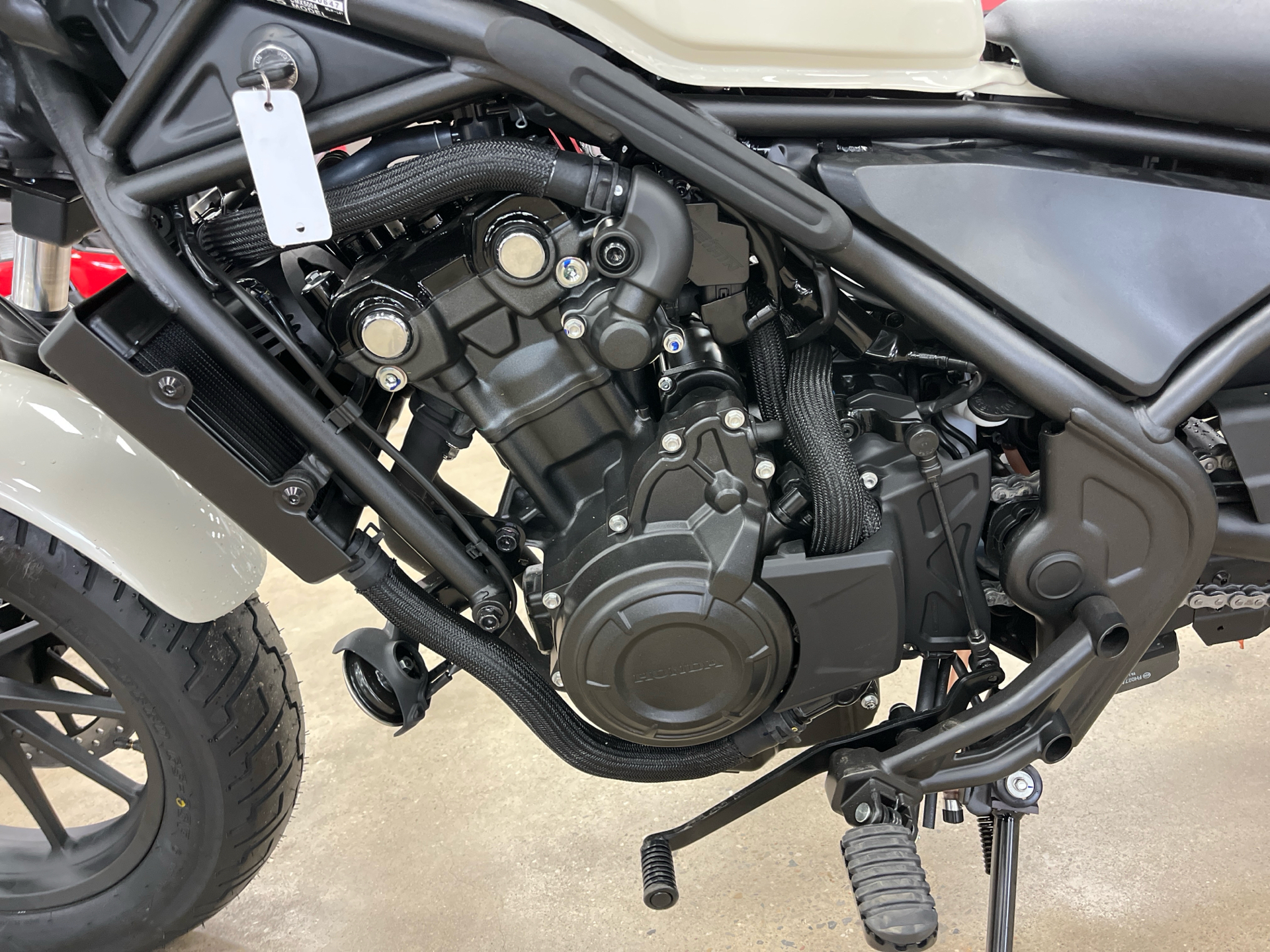 2025 Honda Rebel 500 ABS in Wichita, Kansas - Photo 8