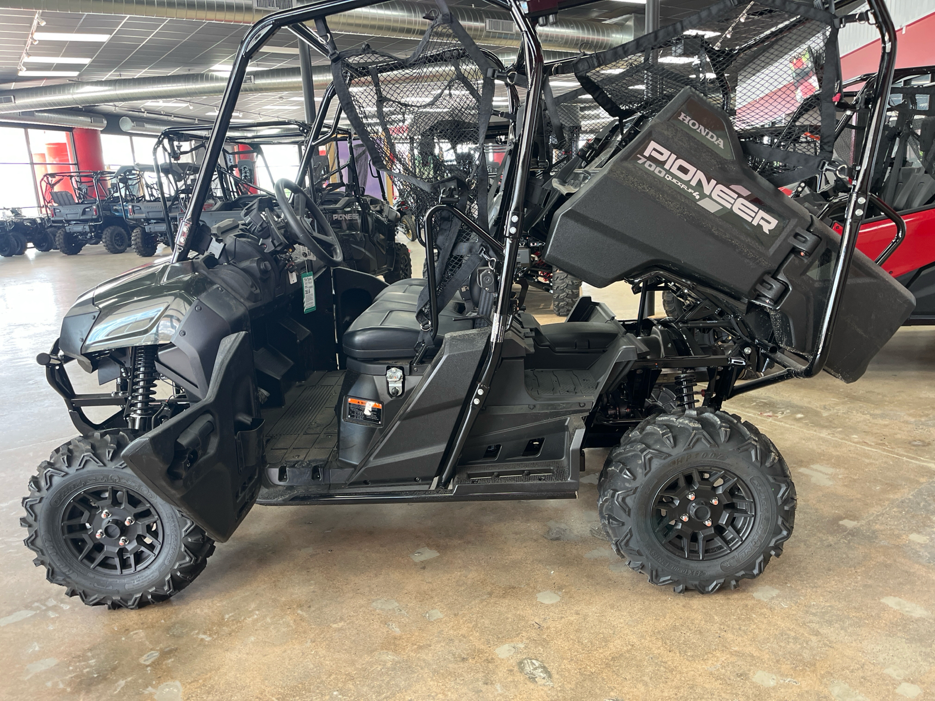 2025 Honda Pioneer 700-4 Deluxe in Wichita, Kansas - Photo 4