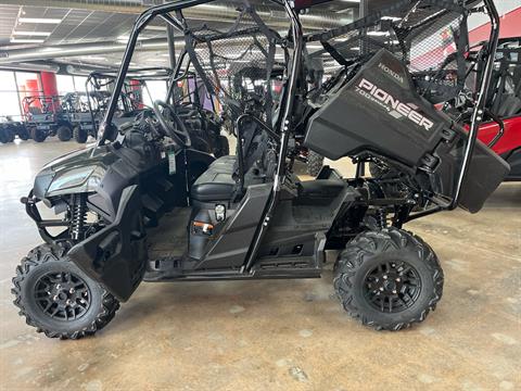 2025 Honda Pioneer 700-4 Deluxe in Wichita, Kansas - Photo 4