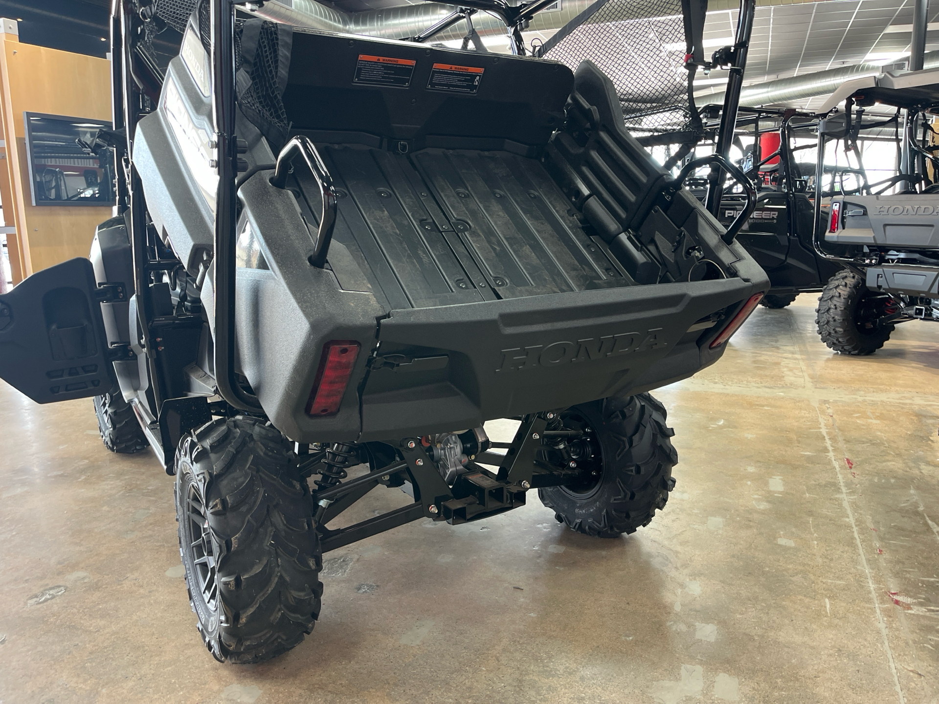 2025 Honda Pioneer 700-4 Deluxe in Wichita, Kansas - Photo 5