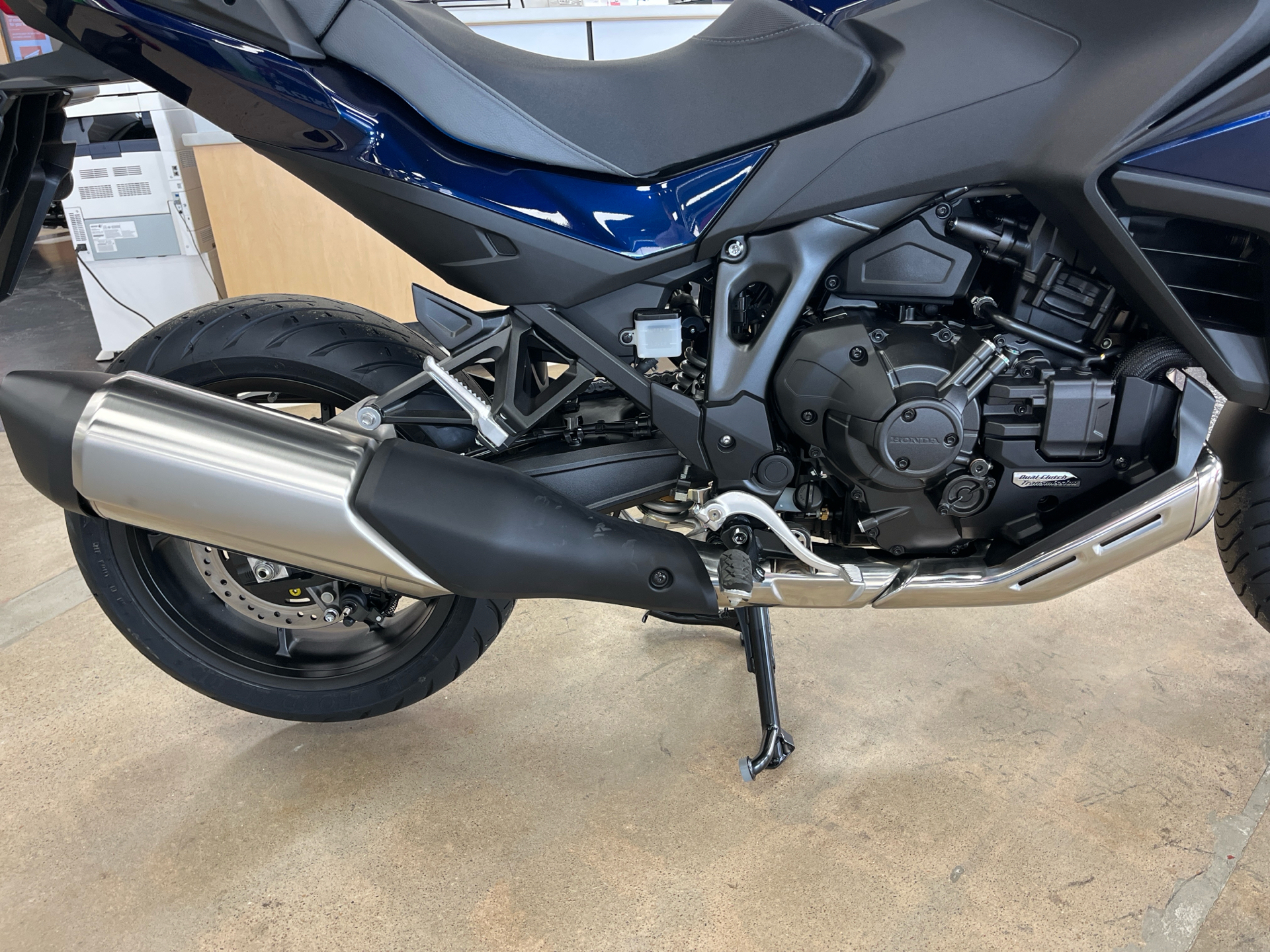 2025 Honda NT1100 DCT in Wichita, Kansas - Photo 9