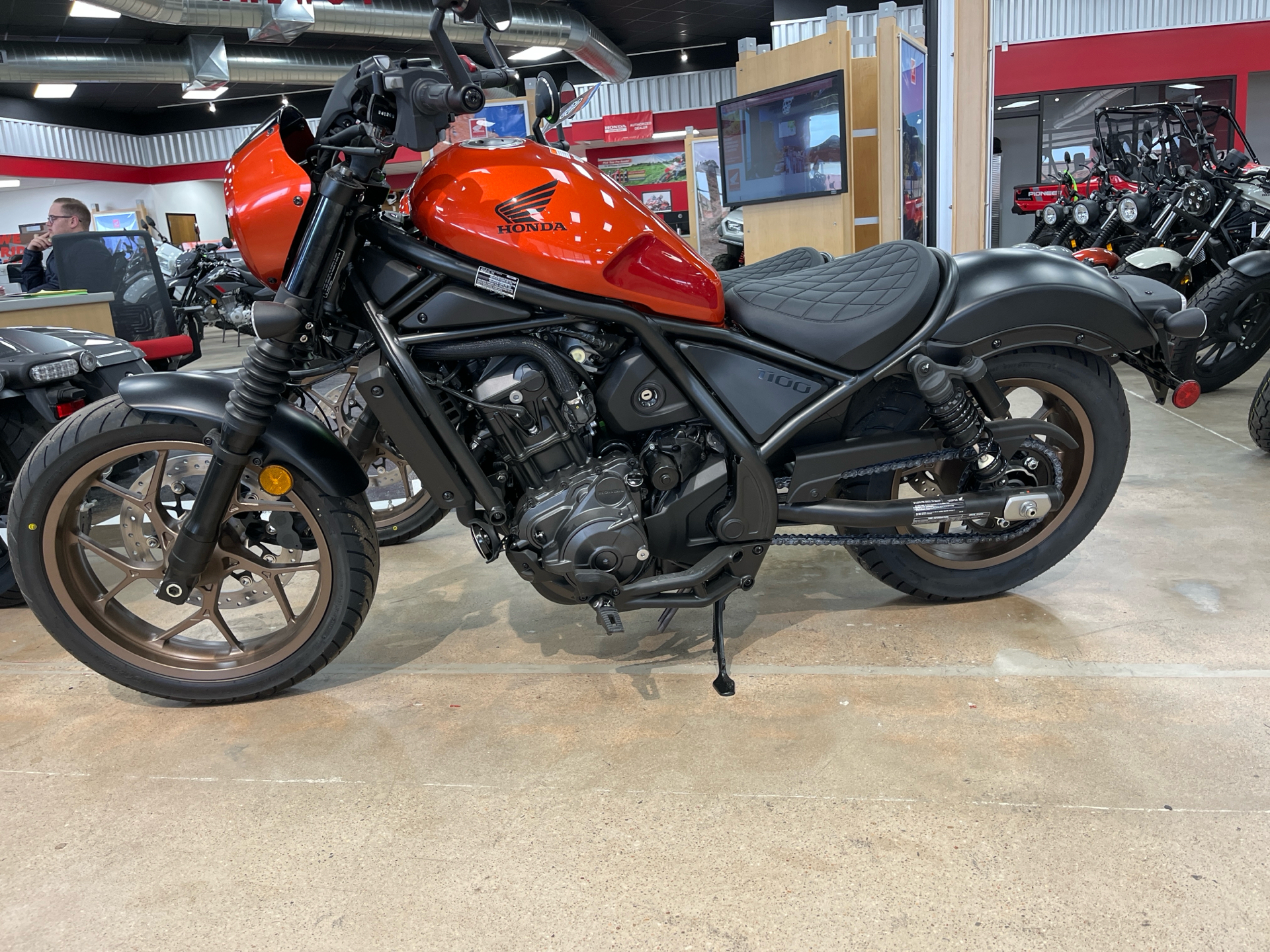 2025 Honda Rebel 1100 DCT SE in Wichita, Kansas - Photo 2