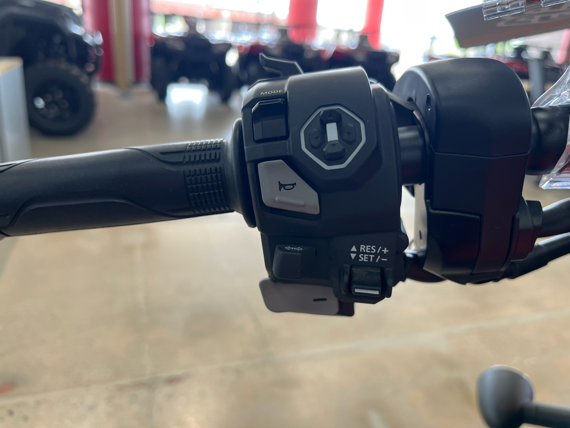 2025 Honda Rebel 1100 DCT SE in Wichita, Kansas - Photo 6