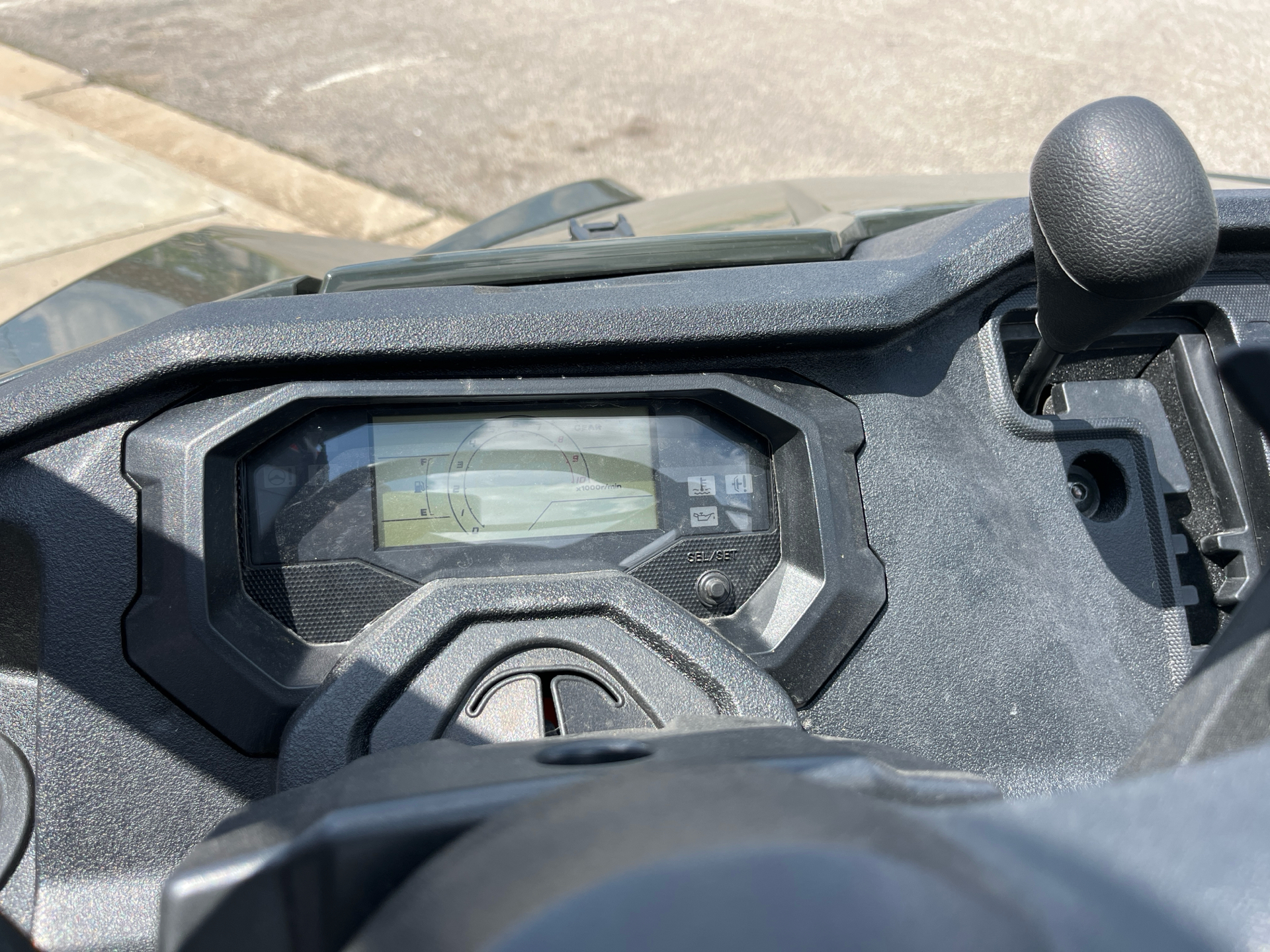 2025 Honda Pioneer 1000-6 Deluxe Crew in Wichita, Kansas - Photo 7