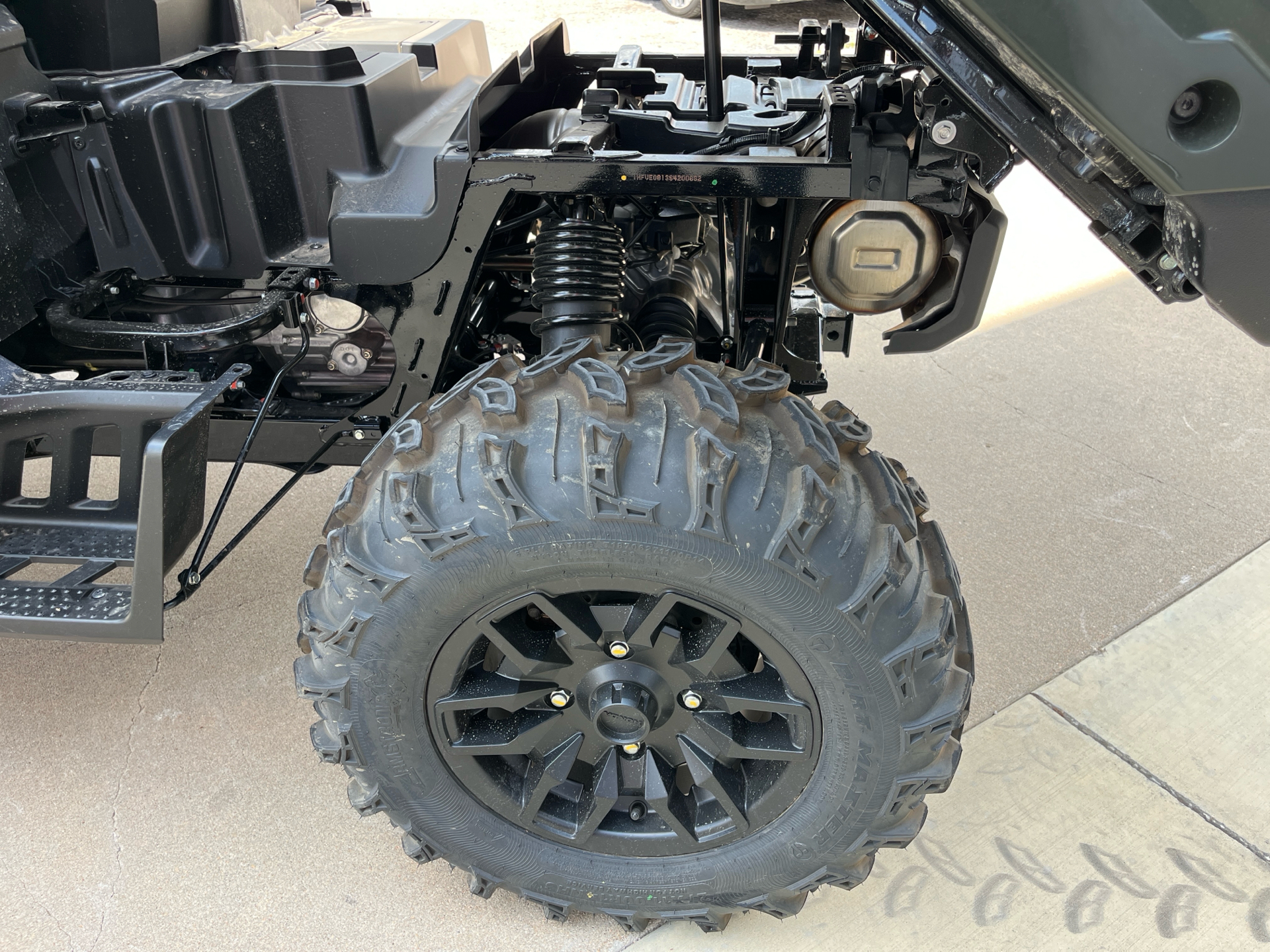 2025 Honda Pioneer 1000-6 Deluxe Crew in Wichita, Kansas - Photo 9