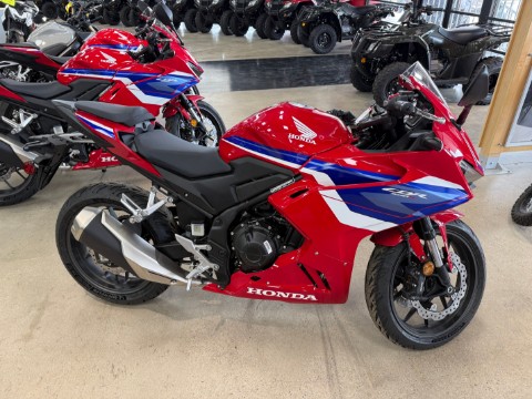 2026 Honda CBR500R — photo 1 of 18