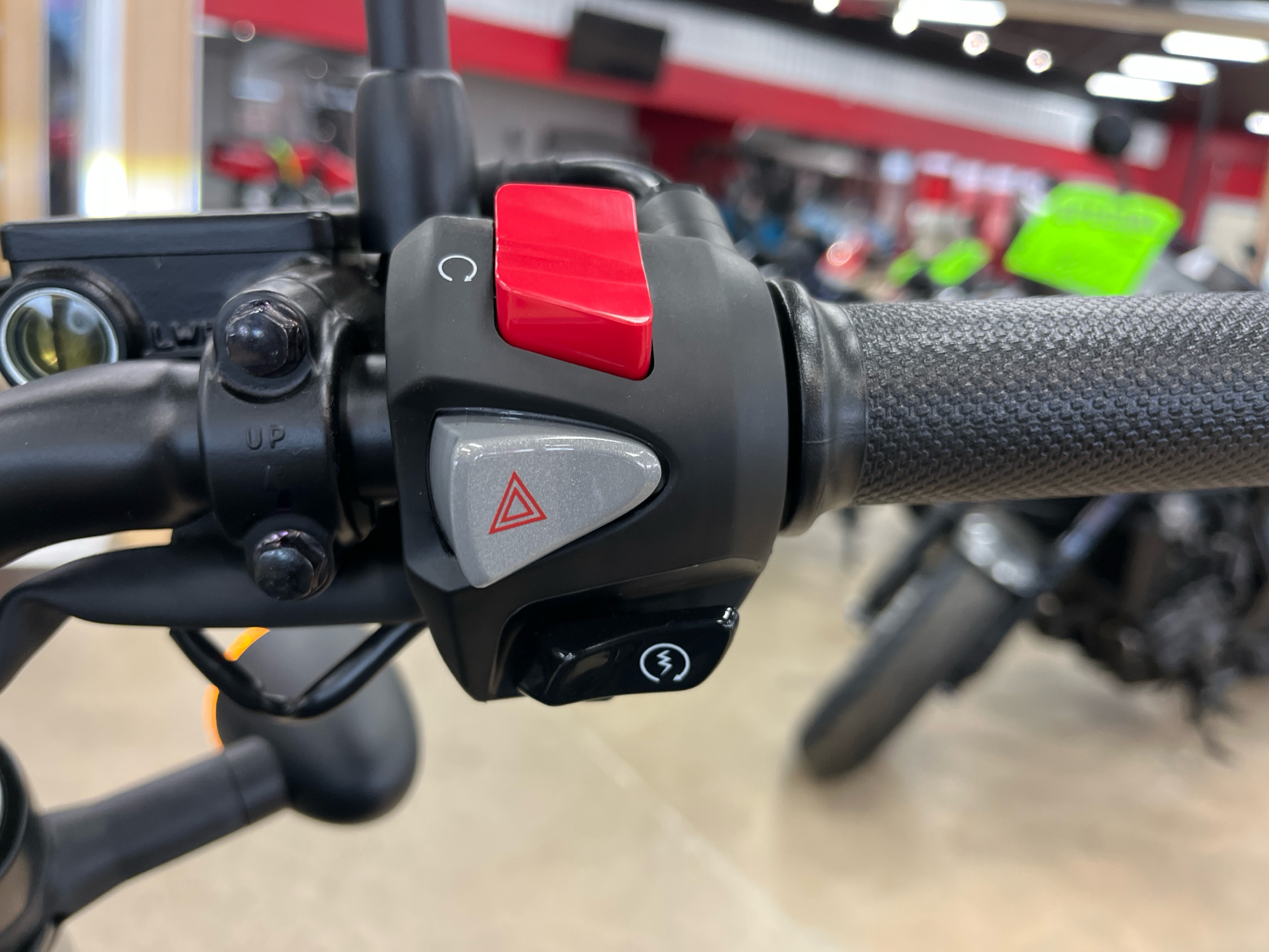 2025 Honda Rebel 300 in Wichita, Kansas - Photo 6