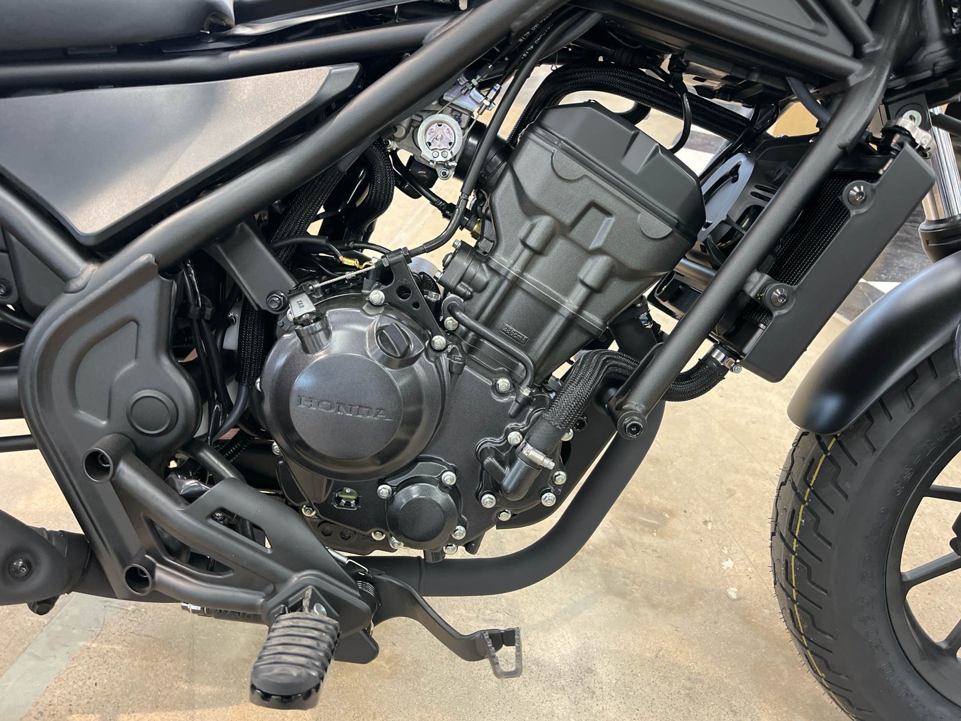 2025 Honda Rebel 300 in Wichita, Kansas - Photo 9