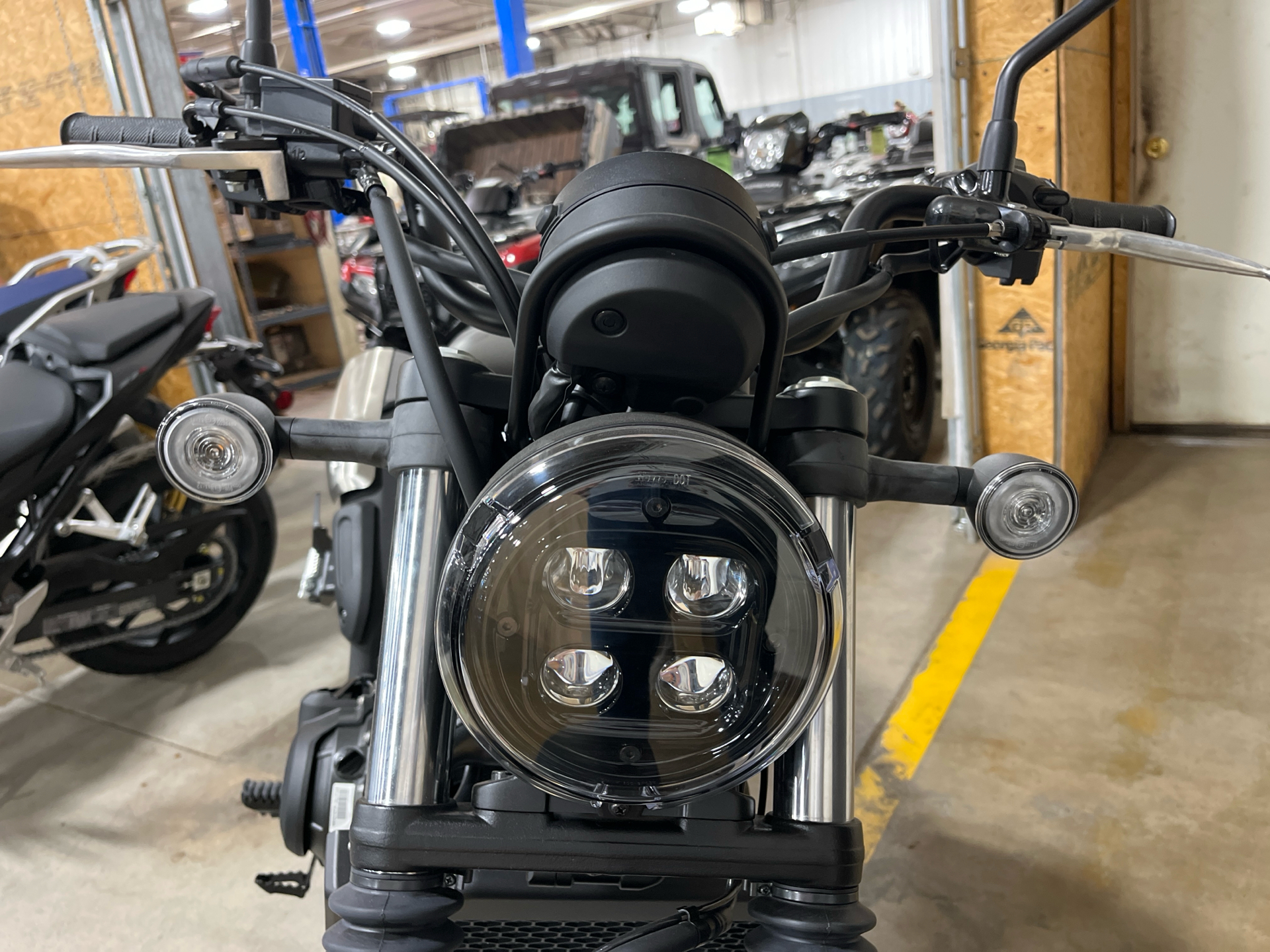 2025 Honda SCL500 in Wichita, Kansas - Photo 2