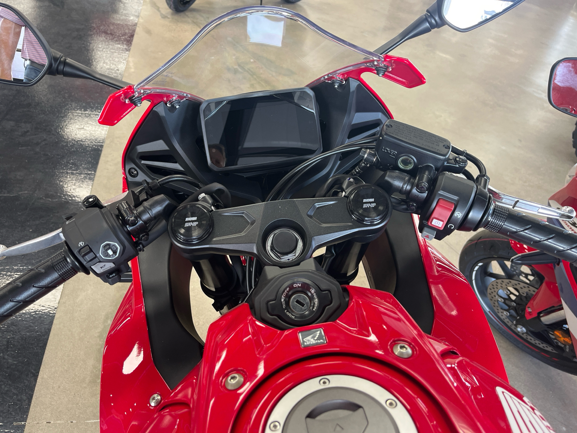 2025 Honda CBR650R E-Clutch in Wichita, Kansas - Photo 6