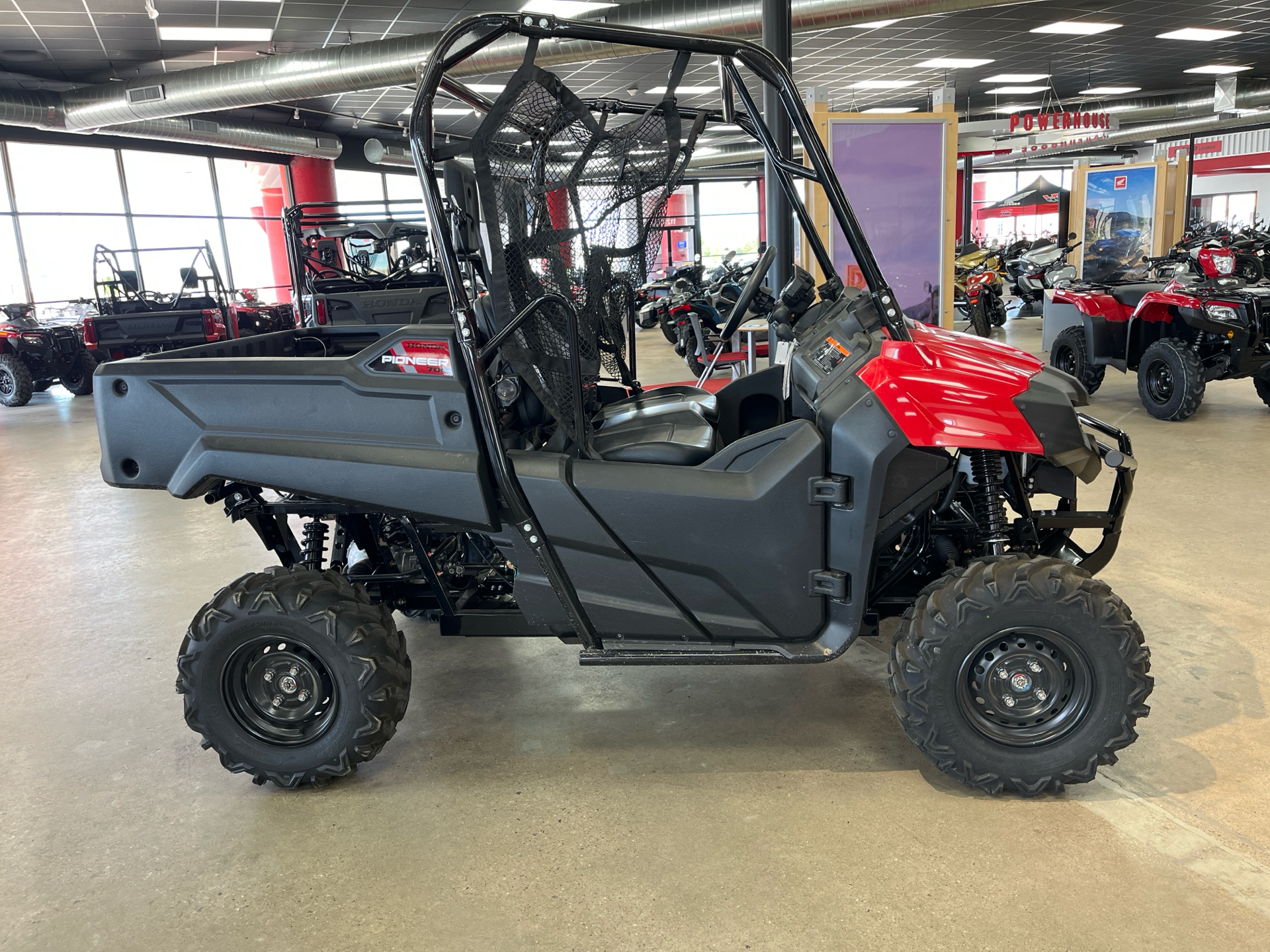 2025 Honda Pioneer 700 in Wichita, Kansas - Photo 2