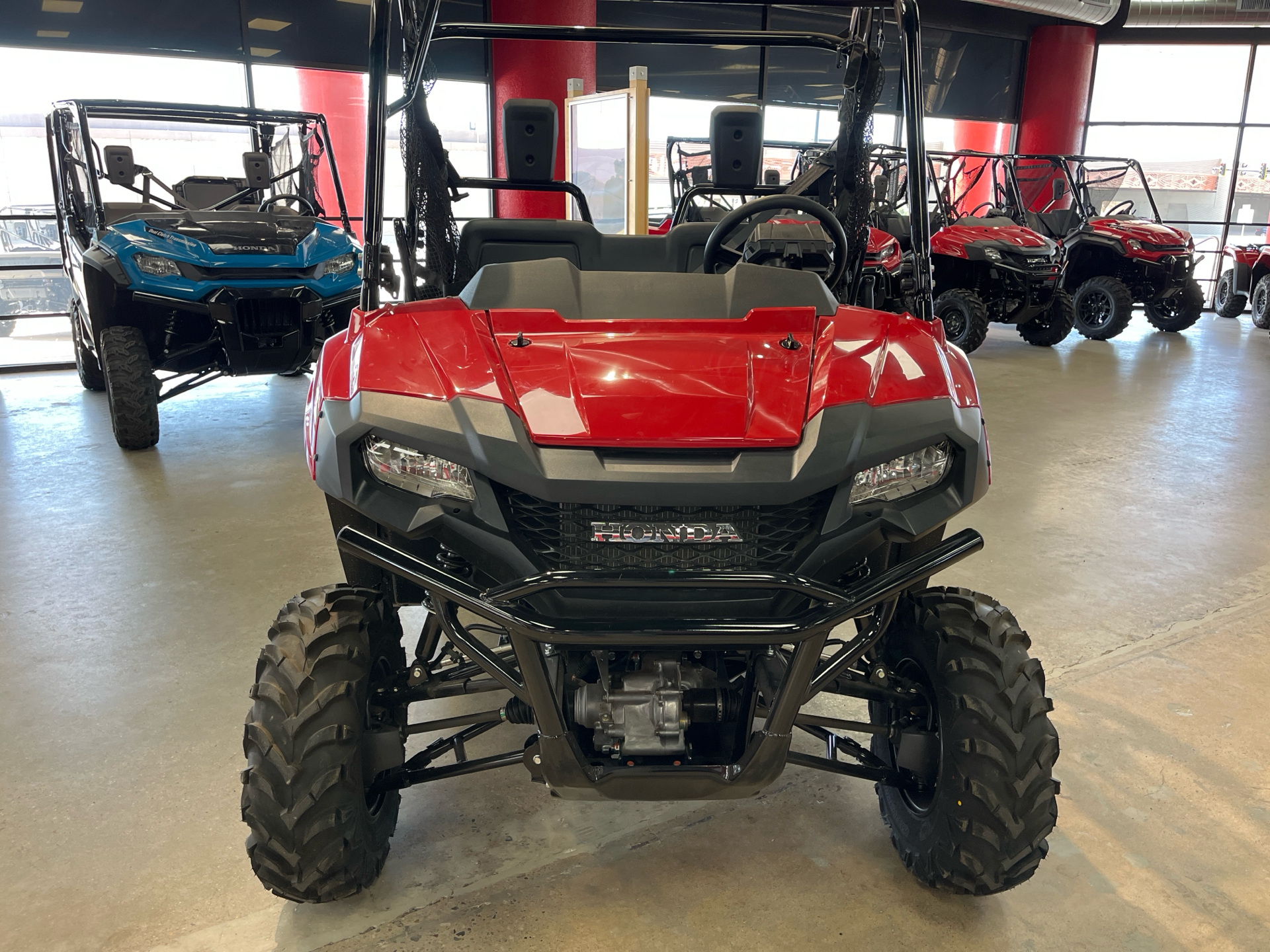 2025 Honda Pioneer 700 in Wichita, Kansas - Photo 3