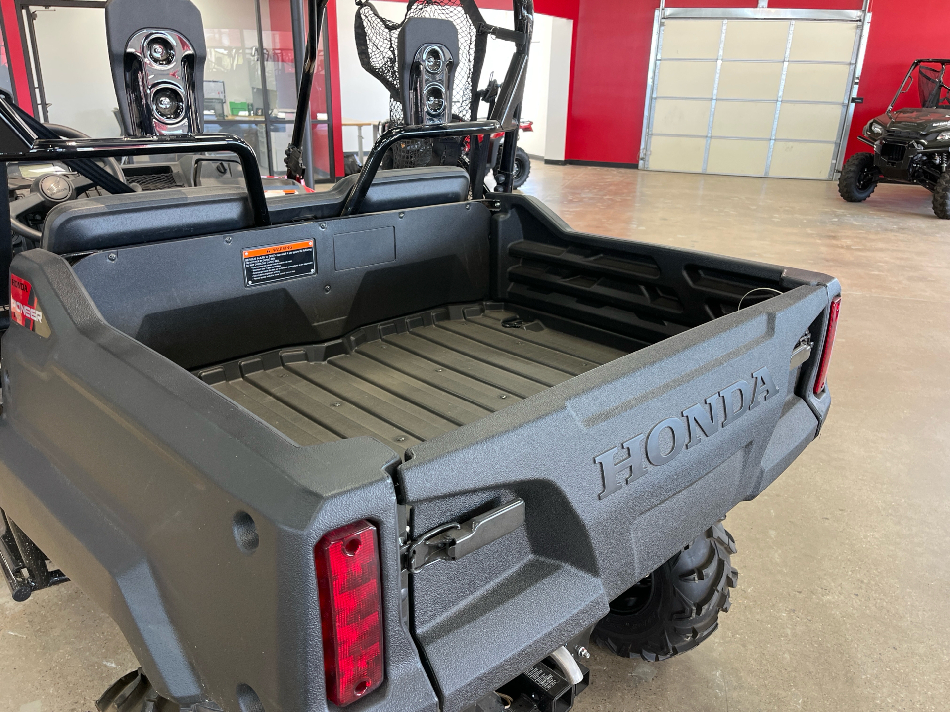 2025 Honda Pioneer 700 in Wichita, Kansas - Photo 5