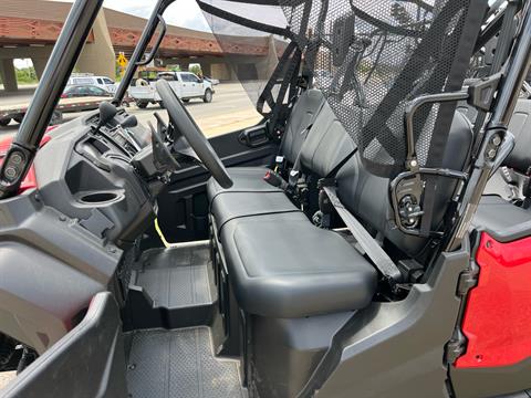 2025 Honda Pioneer 1000-6 Deluxe Crew in Wichita, Kansas - Photo 5