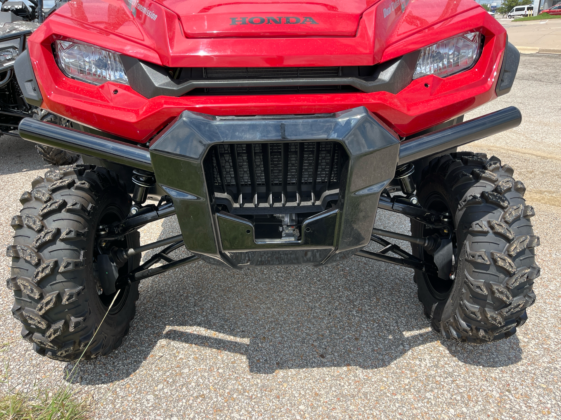 2025 Honda Pioneer 1000-6 Deluxe Crew in Wichita, Kansas - Photo 12
