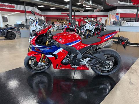 2025 Honda CBR1000RR-R Fireblade SP in Wichita, Kansas - Photo 1