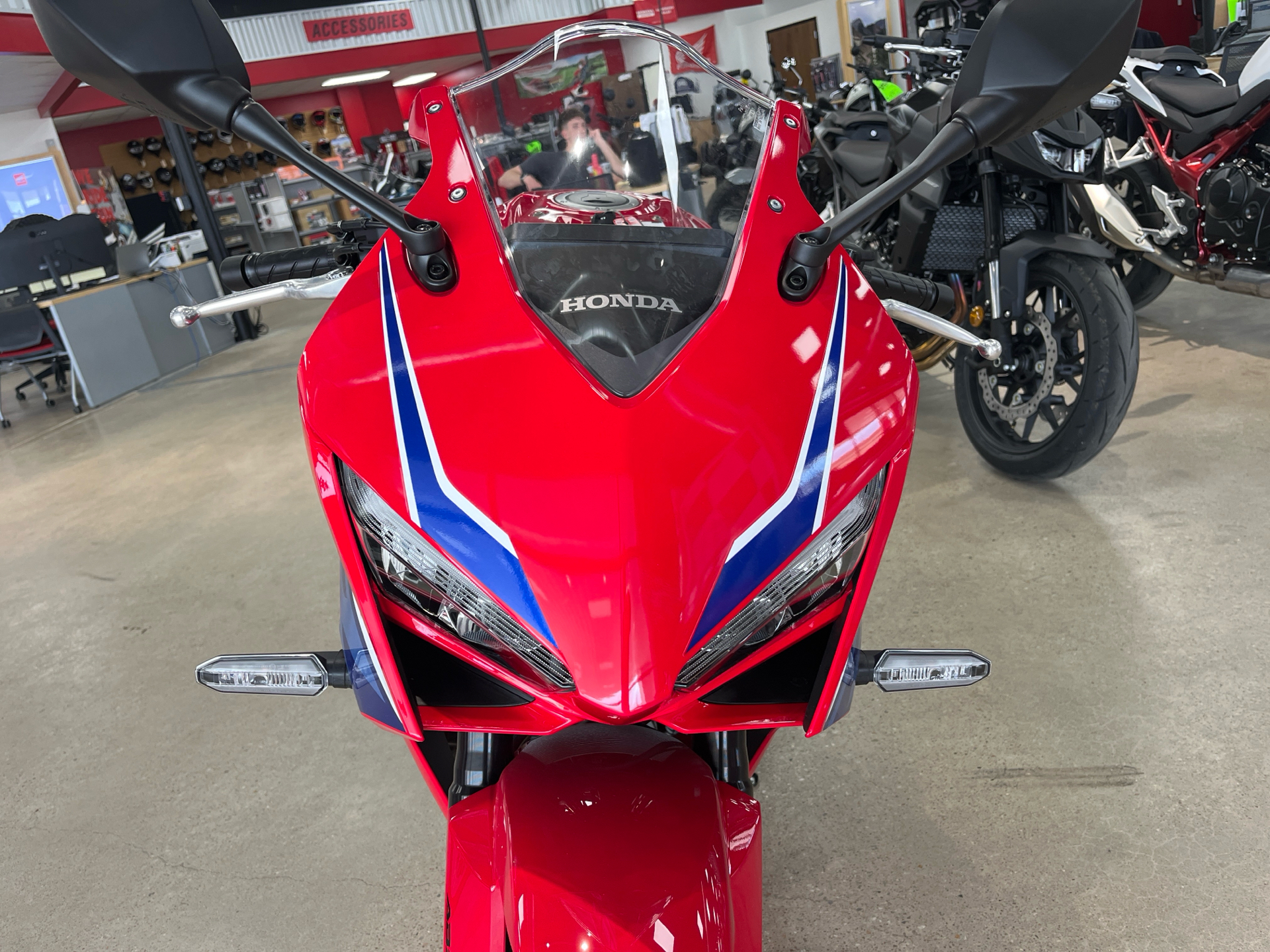 2024 Honda CBR650R ABS in Wichita, Kansas - Photo 3