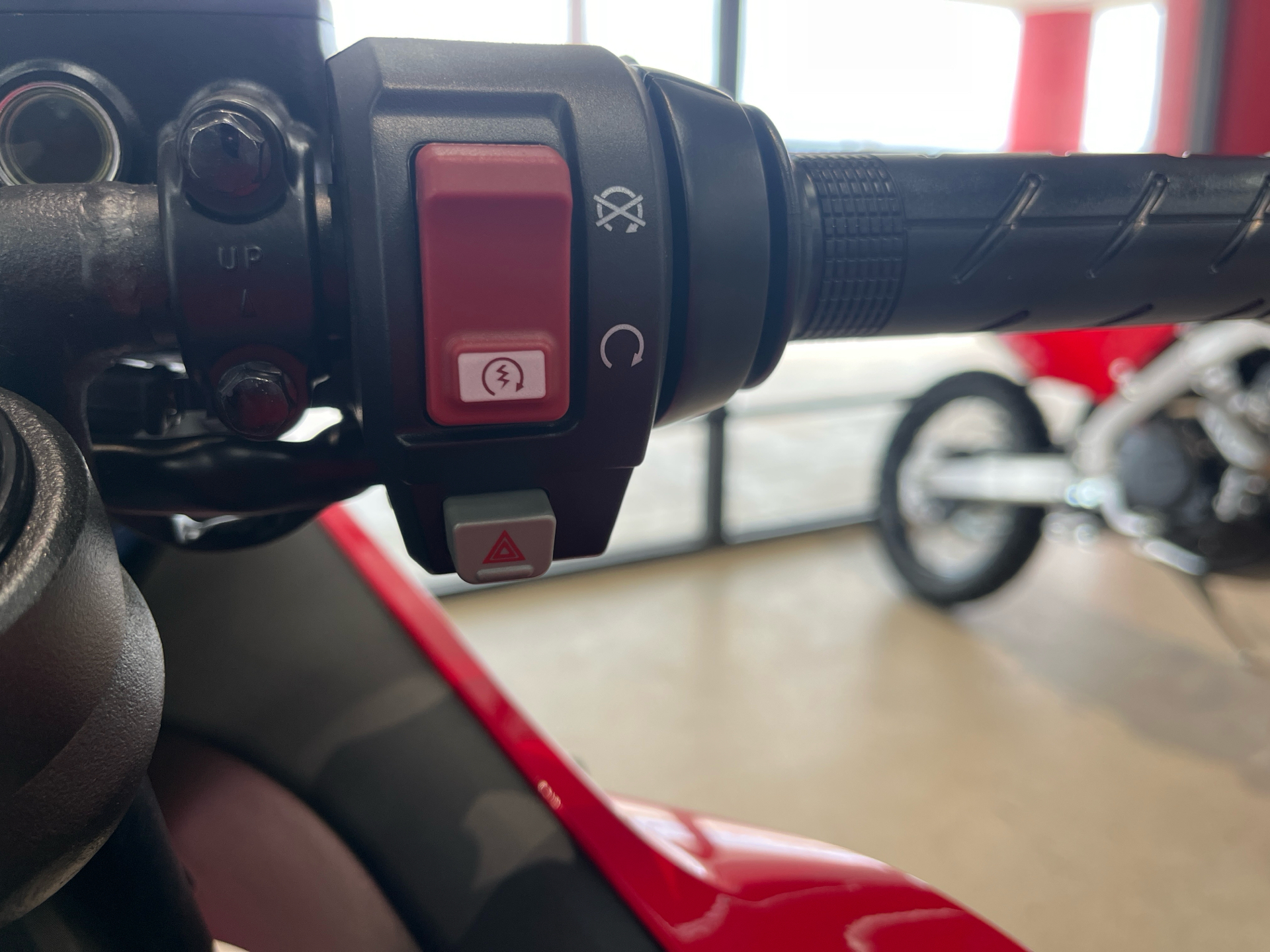 2024 Honda CBR650R ABS in Wichita, Kansas - Photo 7