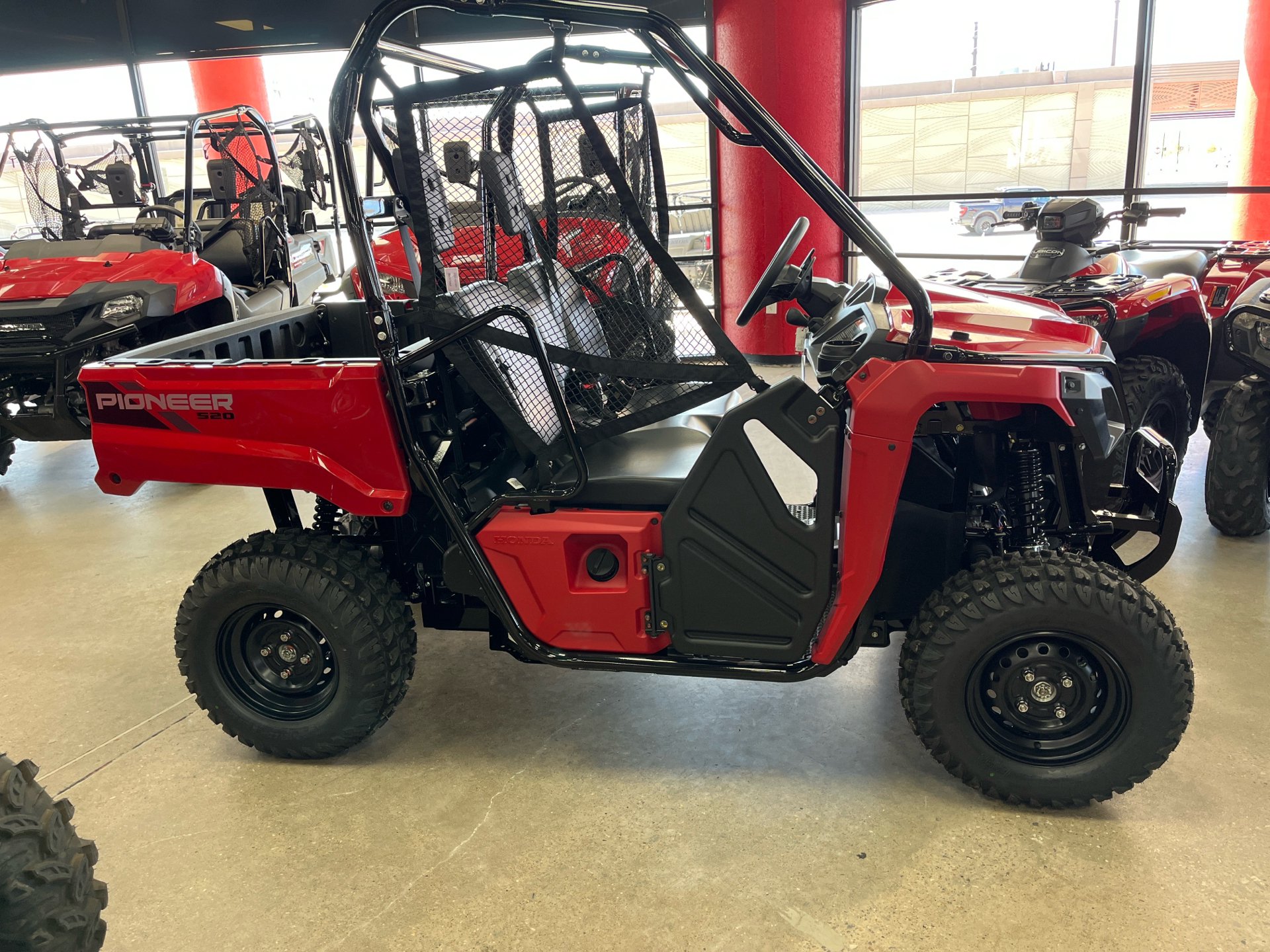 2025 Honda Pioneer 520 in Wichita, Kansas - Photo 2