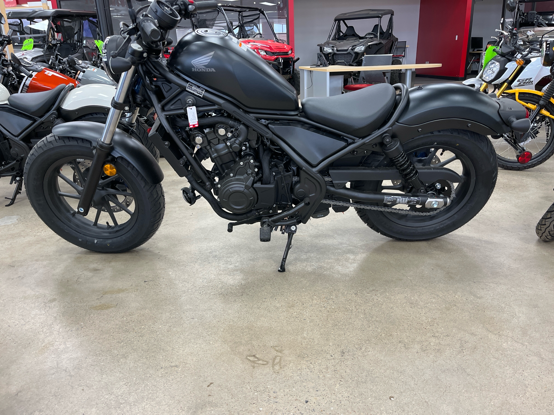 2025 Honda Rebel 500 ABS in Wichita, Kansas - Photo 2