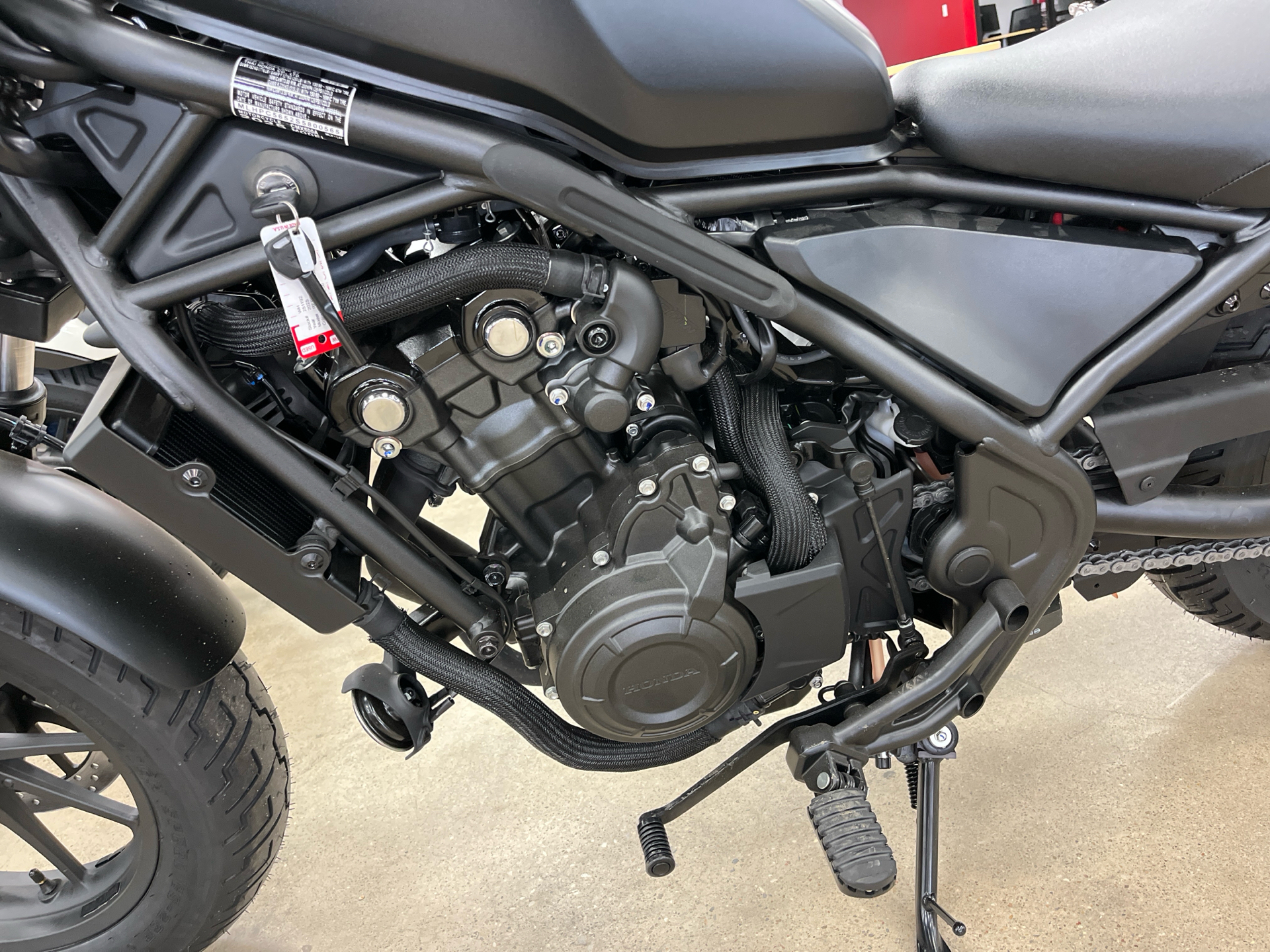 2025 Honda Rebel 500 ABS in Wichita, Kansas - Photo 8