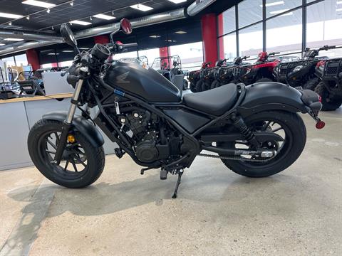 2025 Honda Rebel 500 in Wichita, Kansas - Photo 2