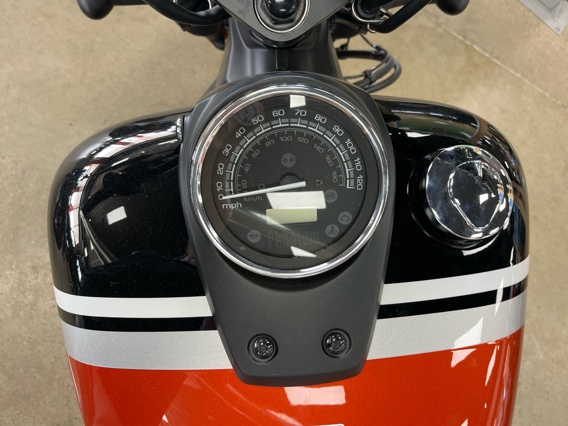 2025 Honda Shadow Phantom ABS in Wichita, Kansas - Photo 5