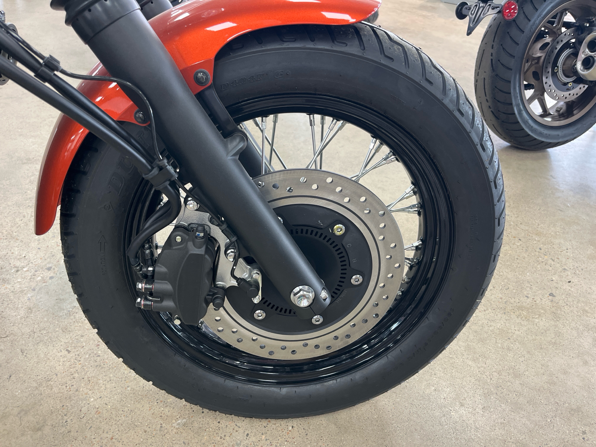 2025 Honda Shadow Phantom ABS in Wichita, Kansas - Photo 10