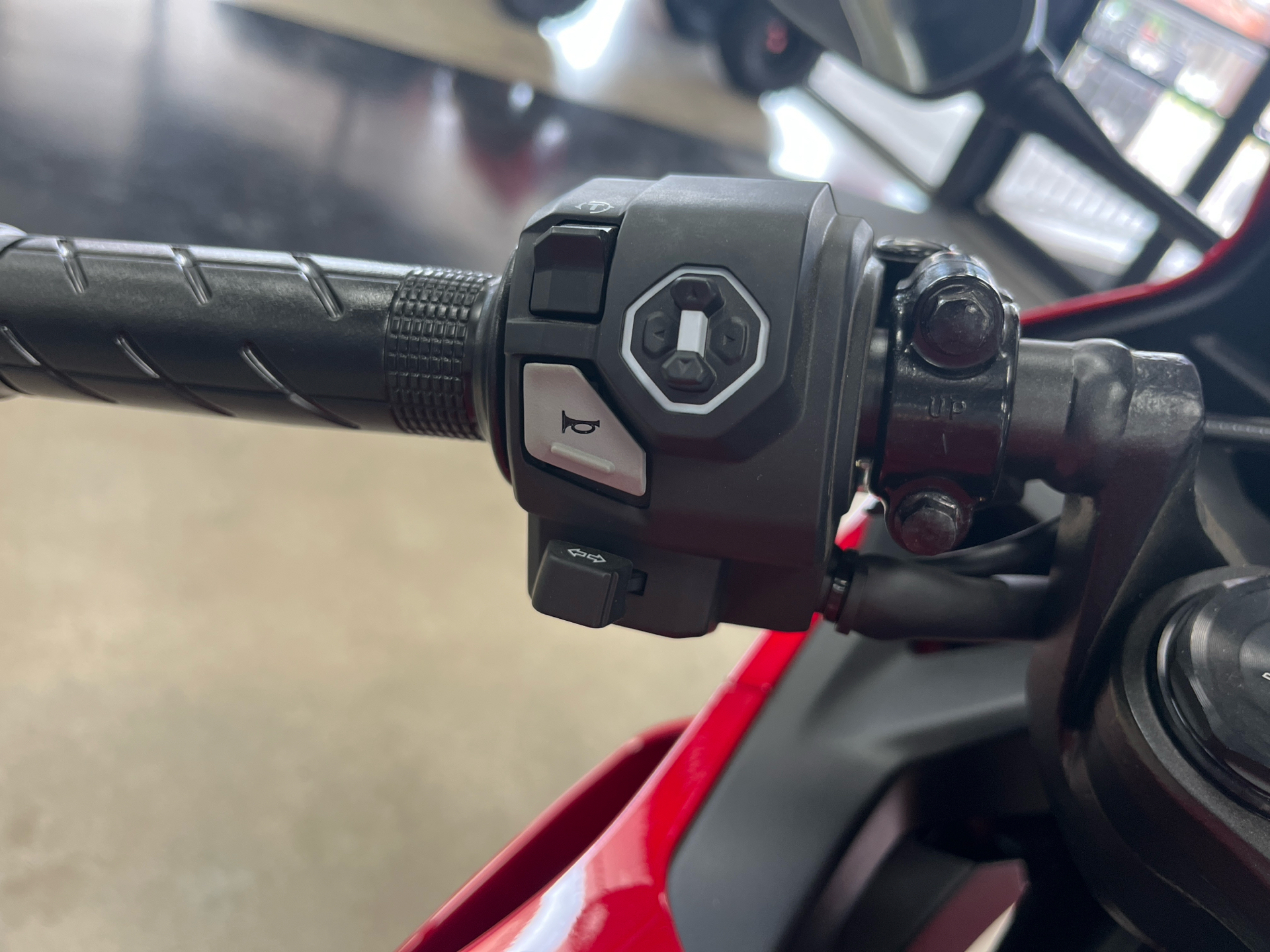 2025 Honda CBR500R in Wichita, Kansas - Photo 10