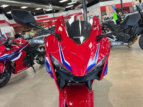 2025 Honda CBR500R in Wichita, Kansas - Photo 2