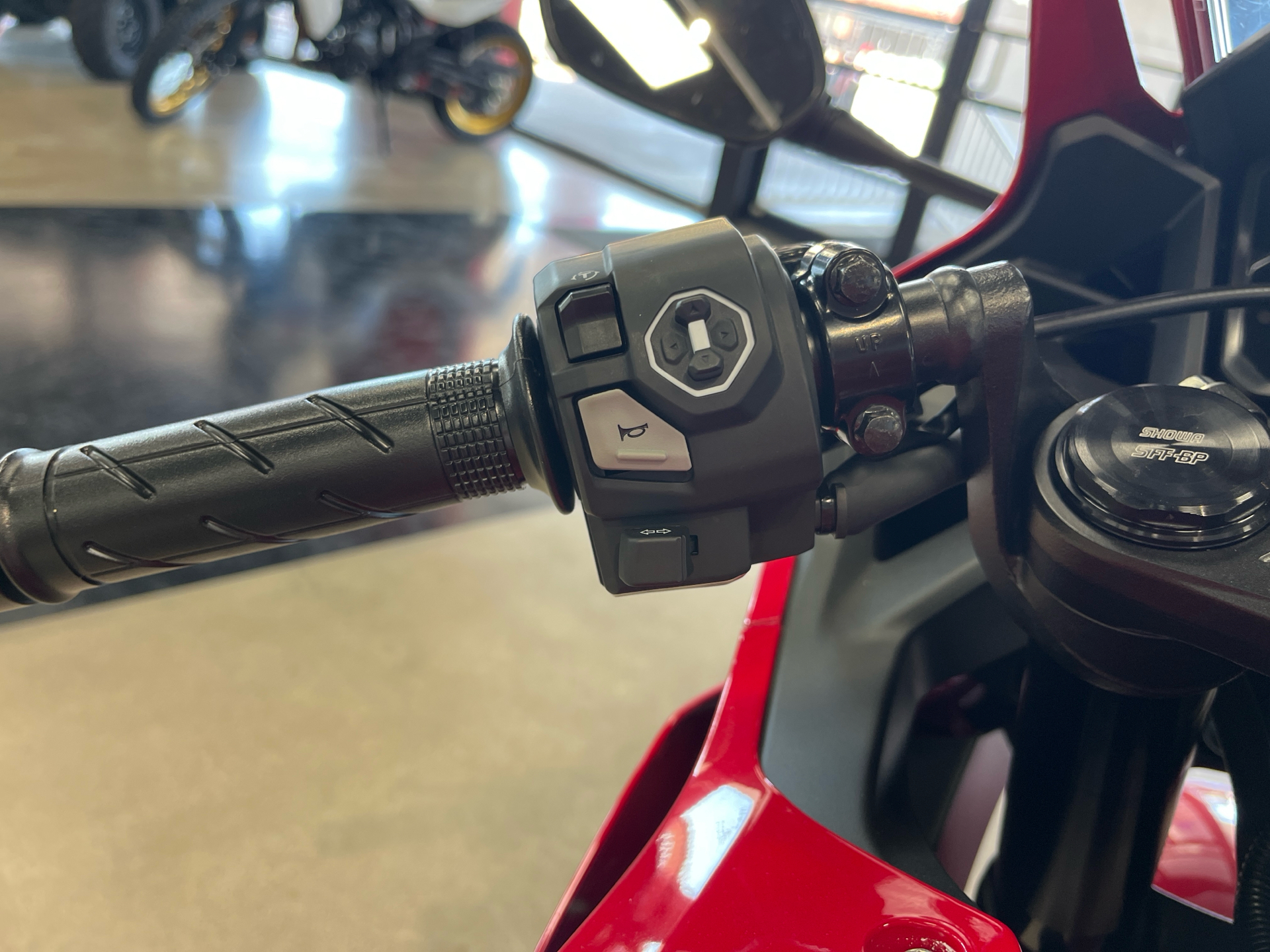 2025 Honda CBR500R in Wichita, Kansas - Photo 6