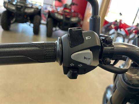 2025 Honda CB300R ABS in Wichita, Kansas - Photo 6