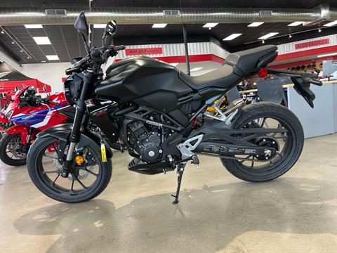 2025 Honda CB300R ABS in Wichita, Kansas - Photo 2