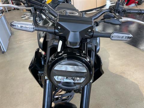 2025 Honda CB300R ABS in Wichita, Kansas - Photo 3