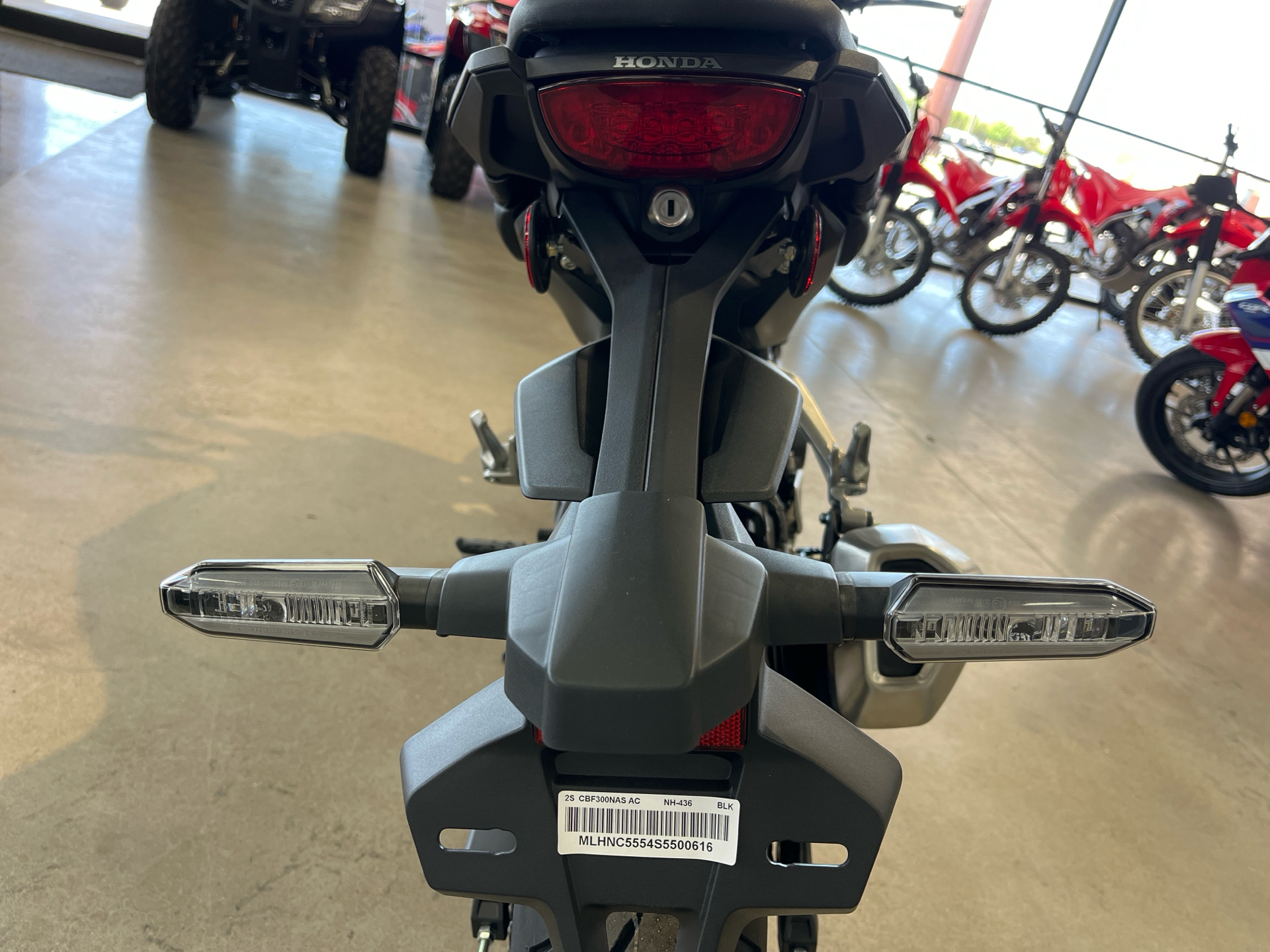 2025 Honda CB300R ABS in Wichita, Kansas - Photo 4