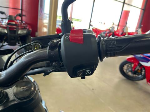 2025 Honda CB300R ABS in Wichita, Kansas - Photo 10