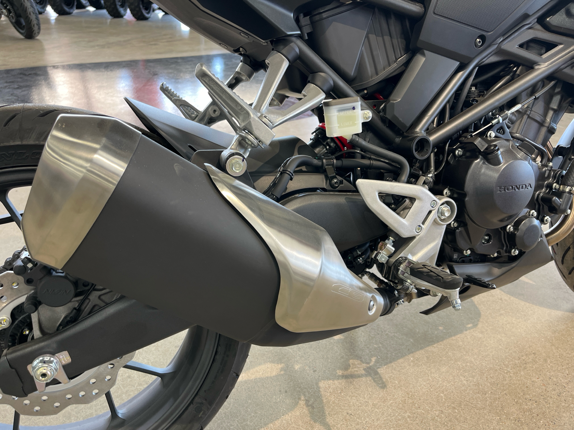 2025 Honda CB300R ABS in Wichita, Kansas - Photo 11