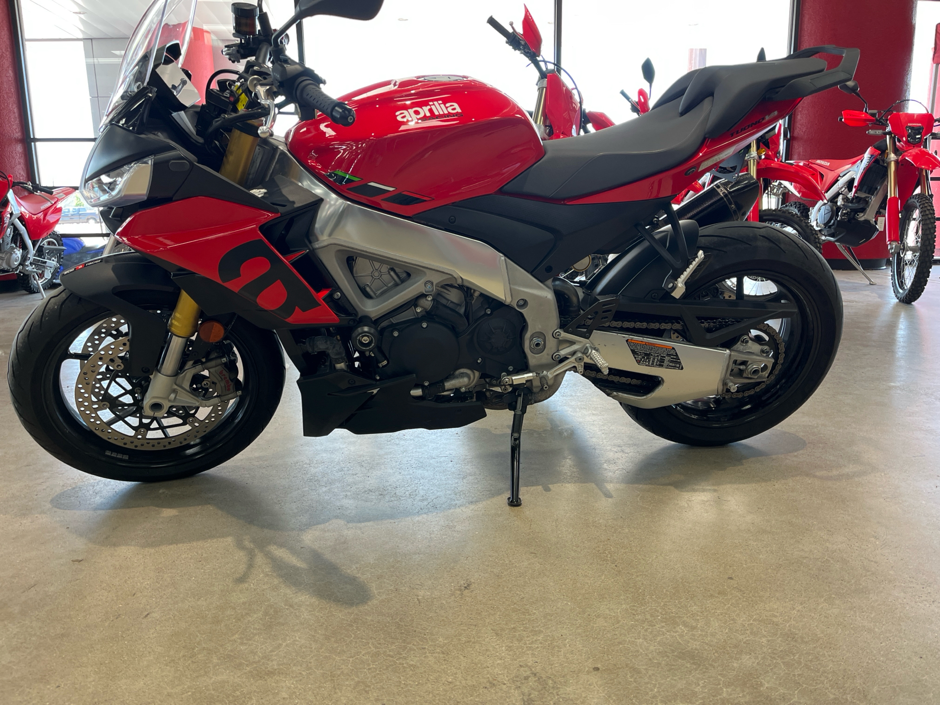 2023 Aprilia Tuono V4 1100 in Wichita, Kansas - Photo 3