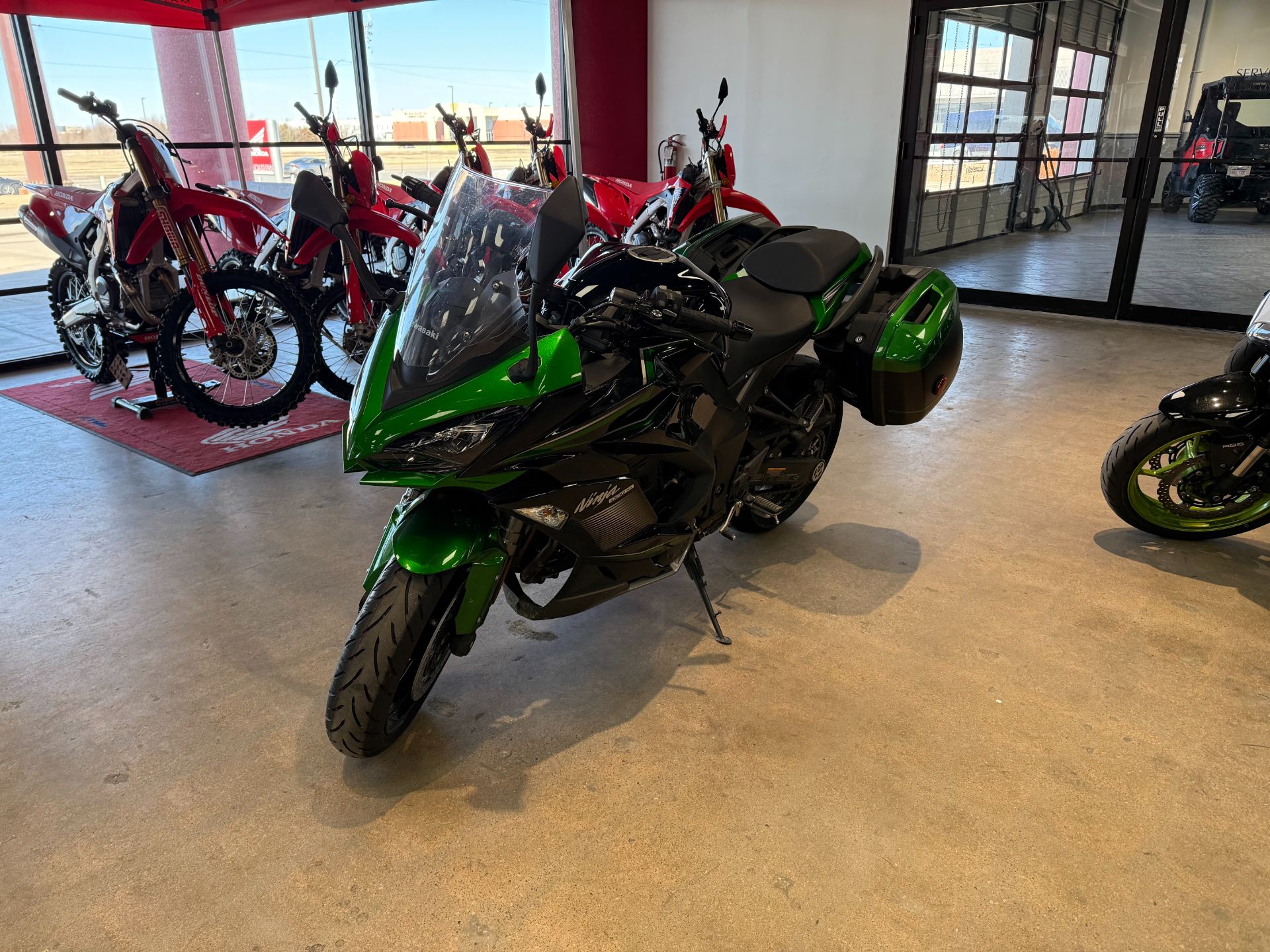 2023 Kawasaki Ninja 1000SX in Wichita, Kansas - Photo 4