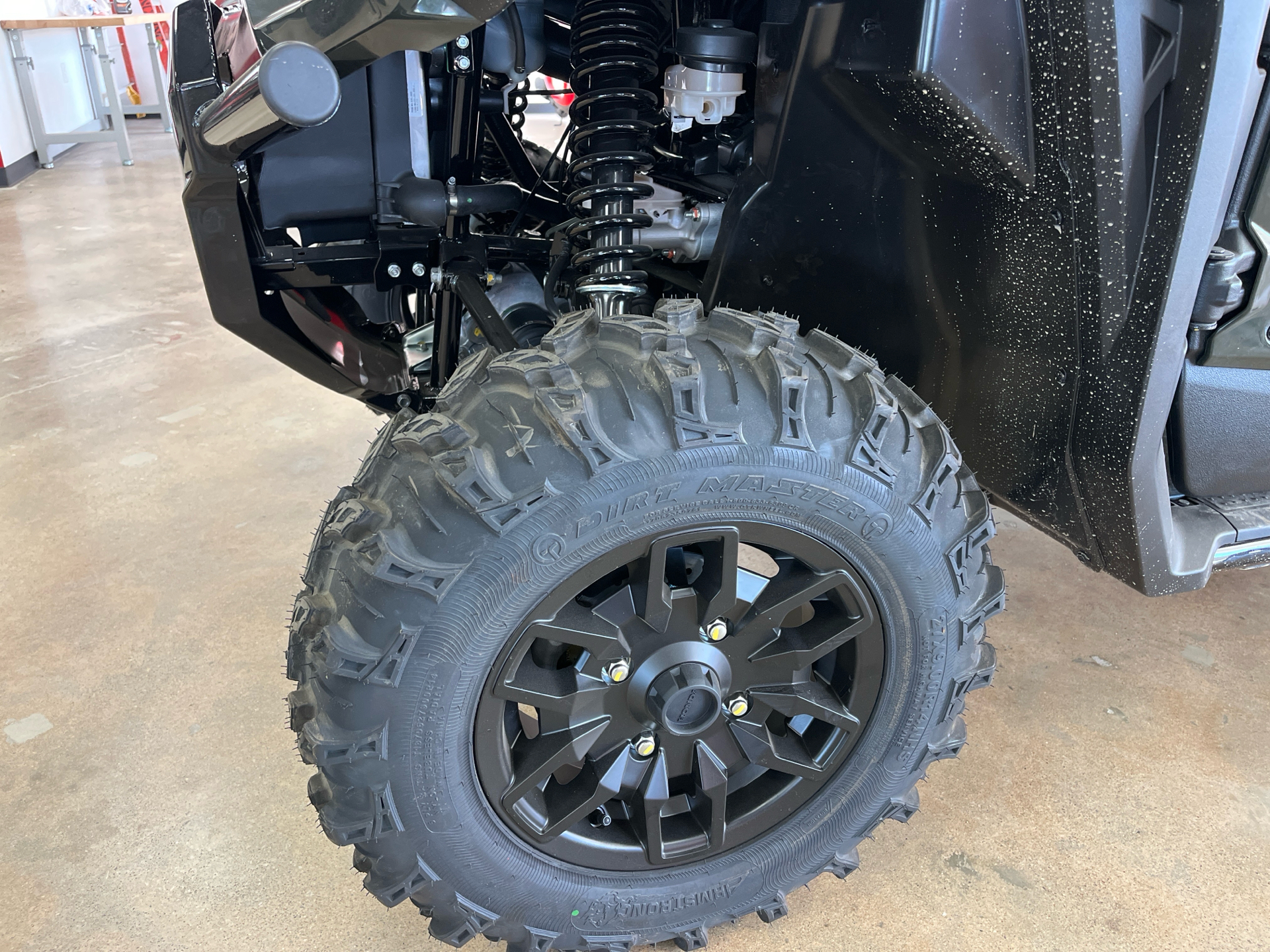 2025 Honda Pioneer 1000-5 Deluxe in Wichita, Kansas - Photo 9