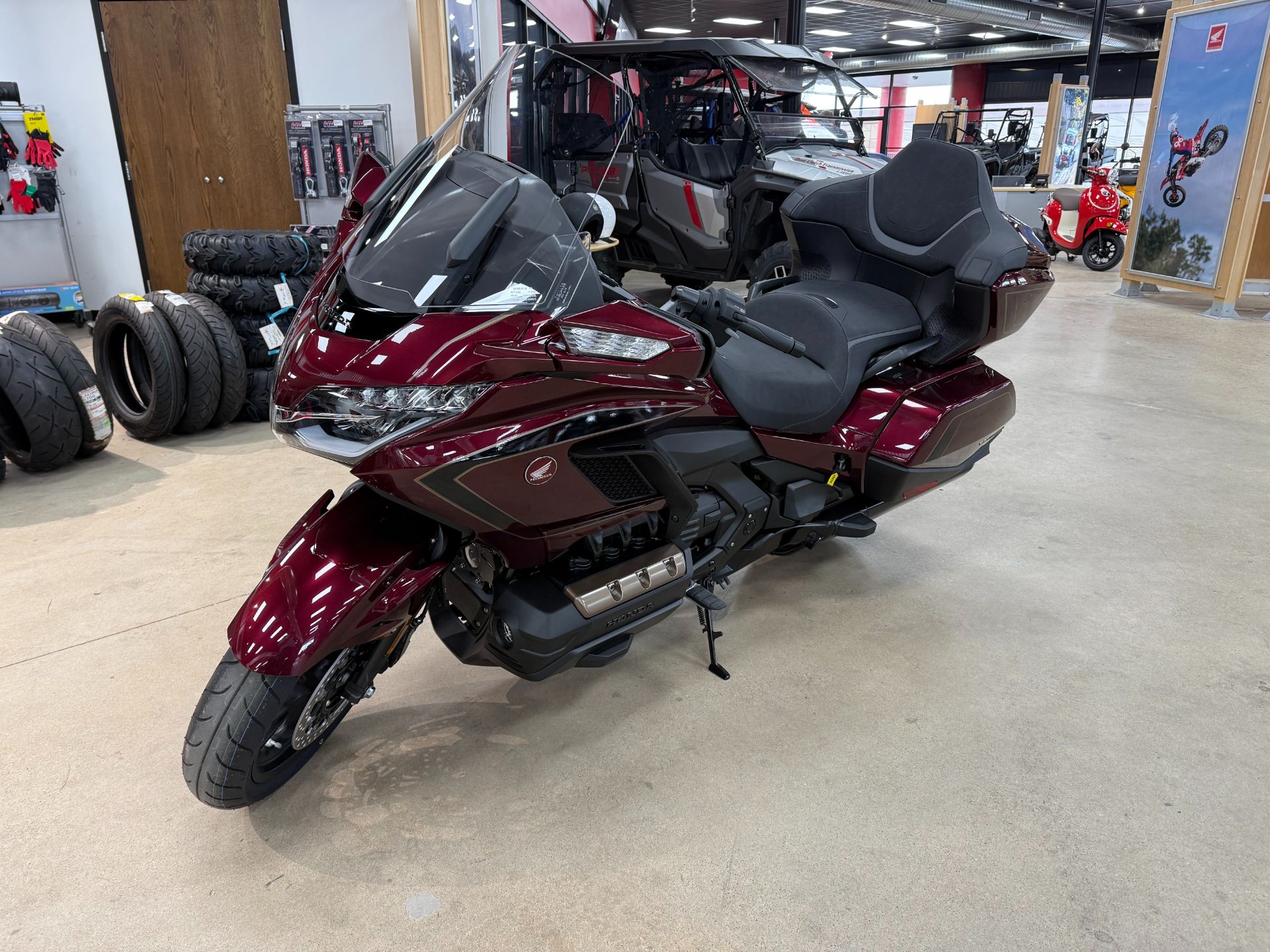 2025 Honda Gold Wing Tour DCT 50th Anniversary in Wichita, Kansas - Photo 6