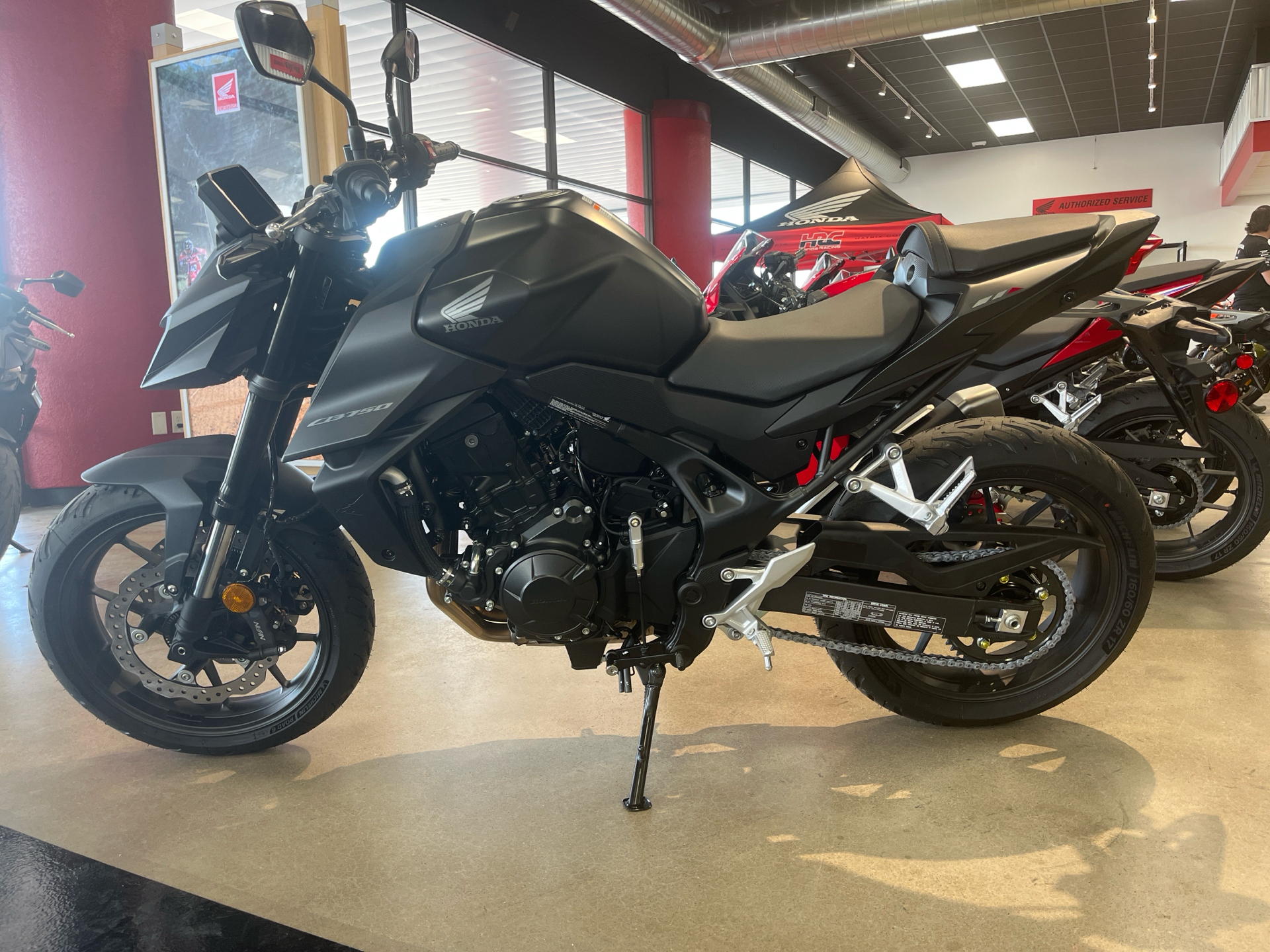2025 Honda CB750 Hornet in Wichita, Kansas - Photo 3