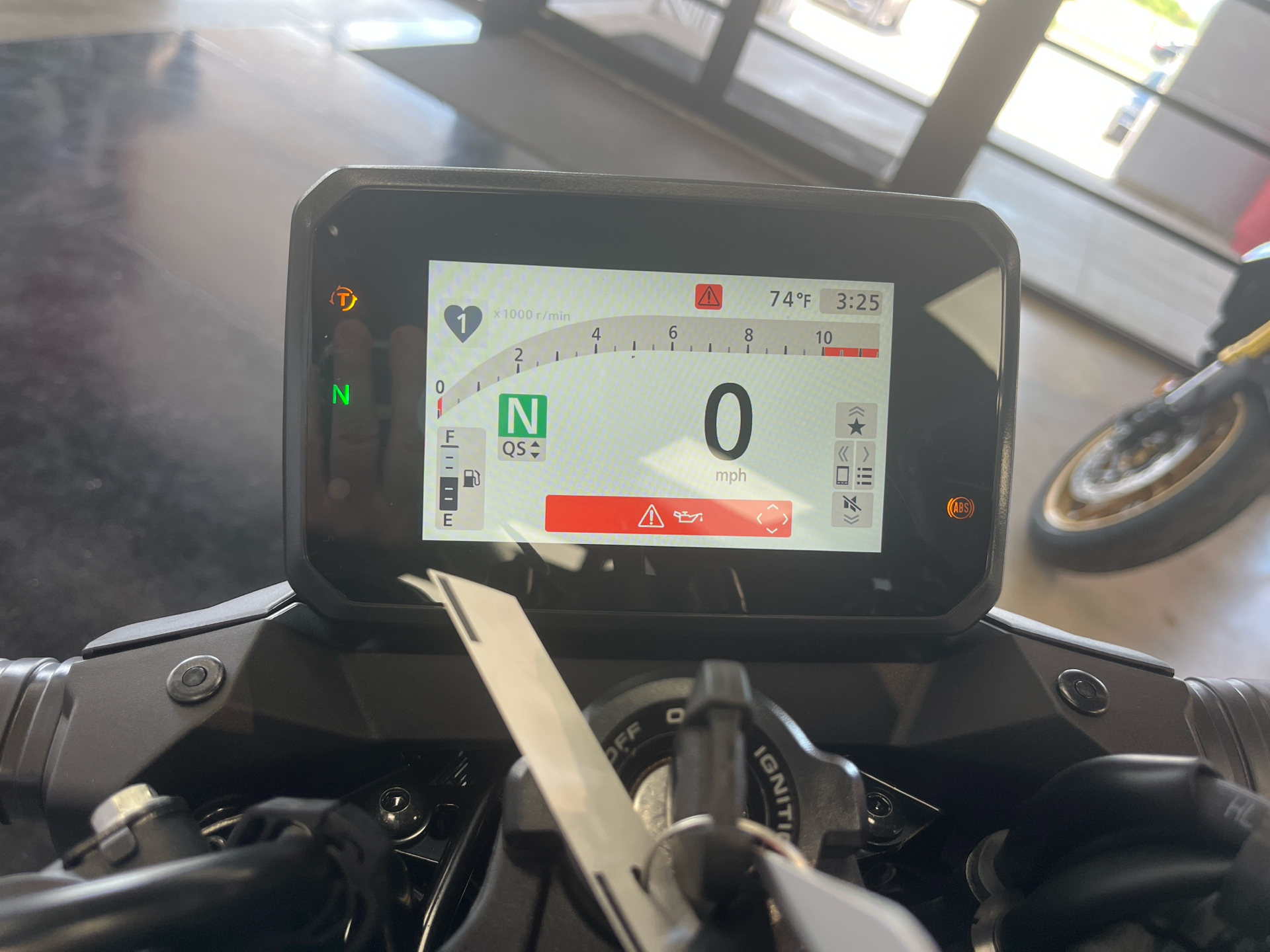 2025 Honda CB750 Hornet in Wichita, Kansas - Photo 5