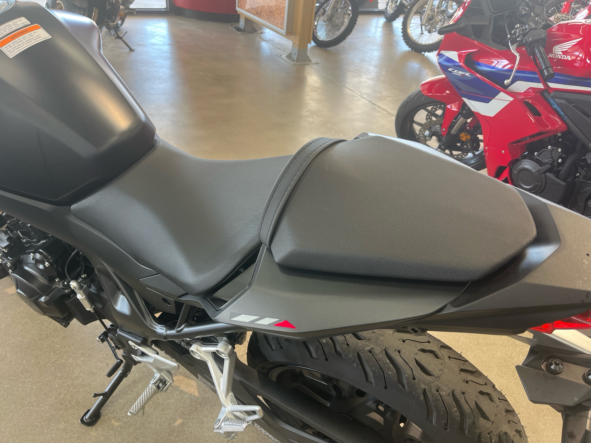 2025 Honda CB750 Hornet in Wichita, Kansas - Photo 11