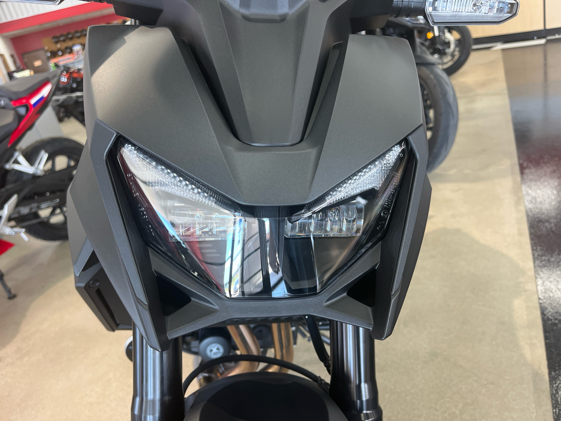 2025 Honda CB750 Hornet in Wichita, Kansas - Photo 12