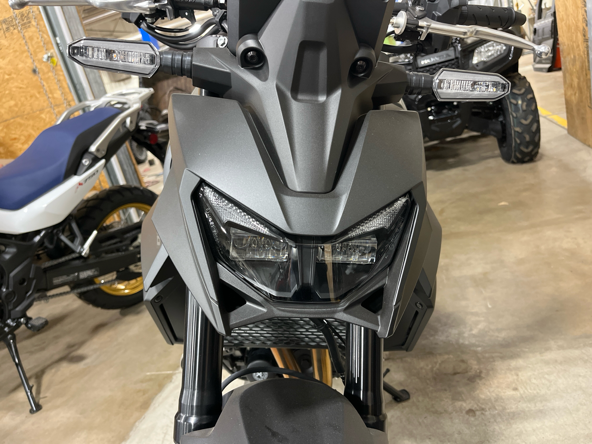 2025 Honda CB750 Hornet in Wichita, Kansas - Photo 2