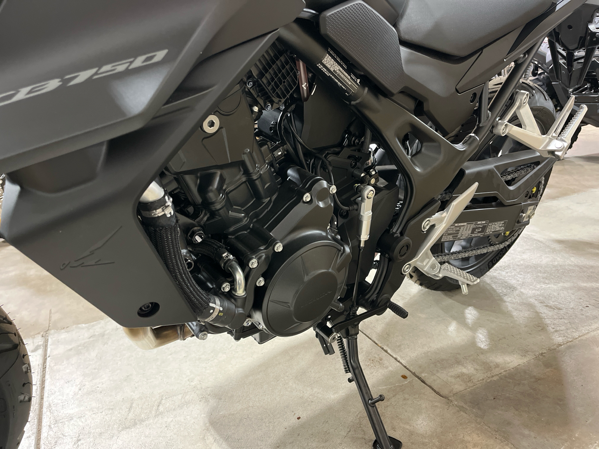 2025 Honda CB750 Hornet in Wichita, Kansas - Photo 9