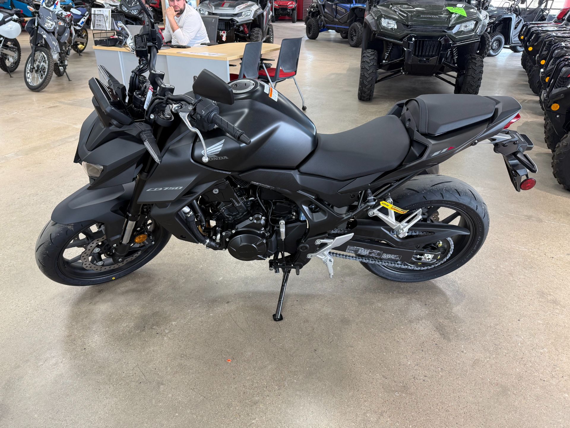 2025 Honda CB750 Hornet in Wichita, Kansas - Photo 4